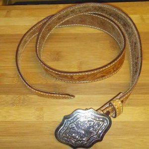 Vintage Montana Silversmith belt and buckle, 34